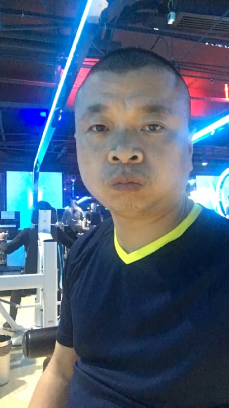 奋斗的第一张照片--周口相亲服务中心