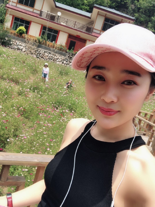 诗琪的第二张照片--周口相亲服务中心