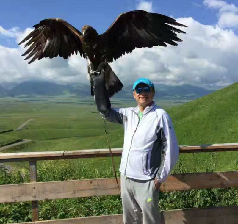 怀抱清风的第一张照片--周口相亲服务中心