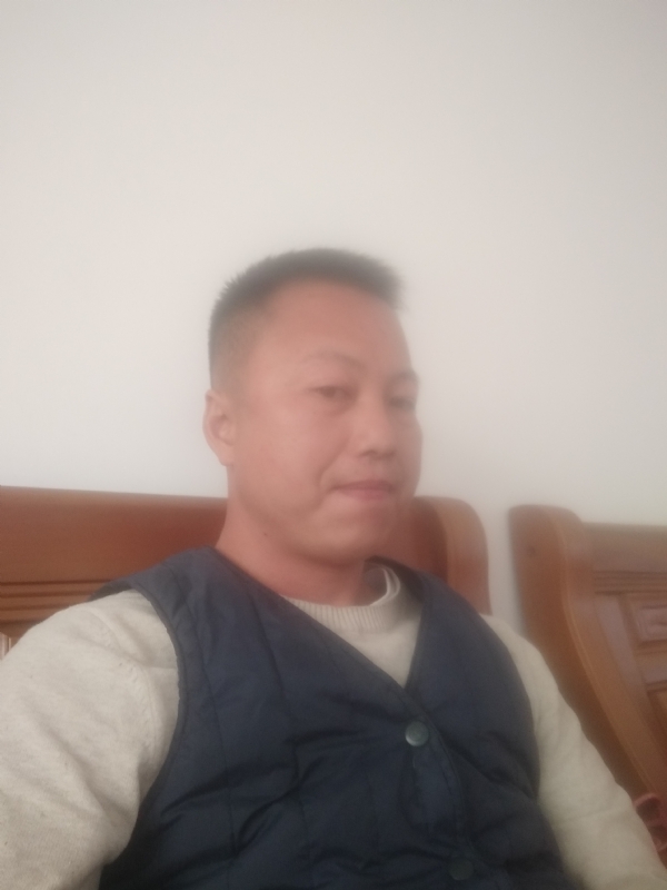 只对你好的第一张照片--周口相亲服务中心