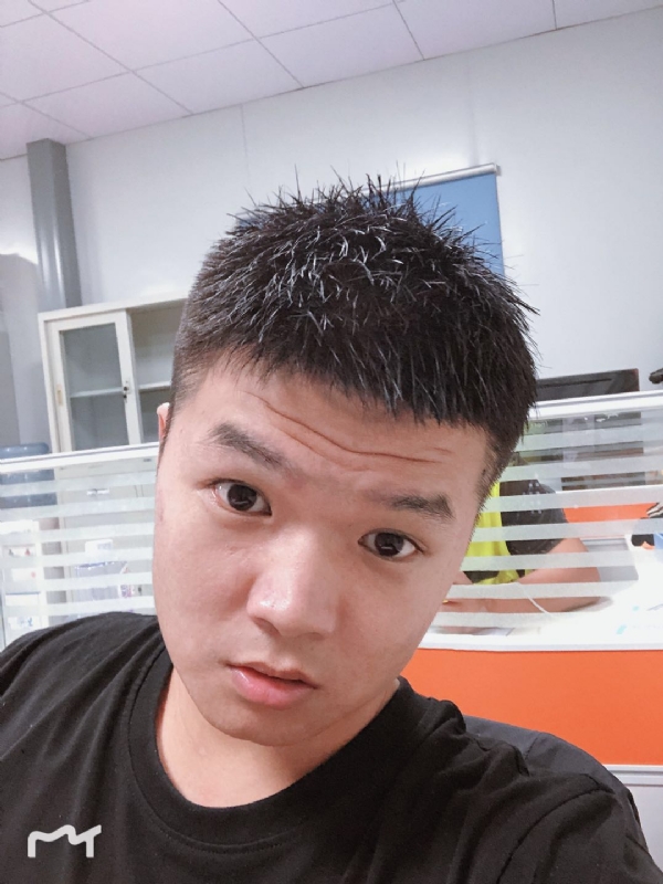 不忘初心的第一张照片--周口相亲服务中心