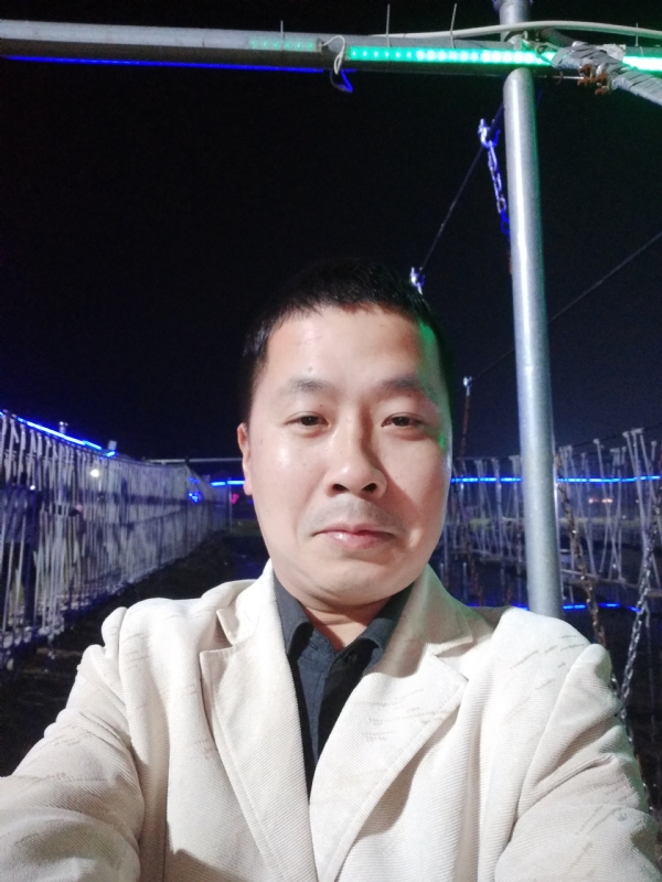 阿峰的第一张照片--周口相亲服务中心