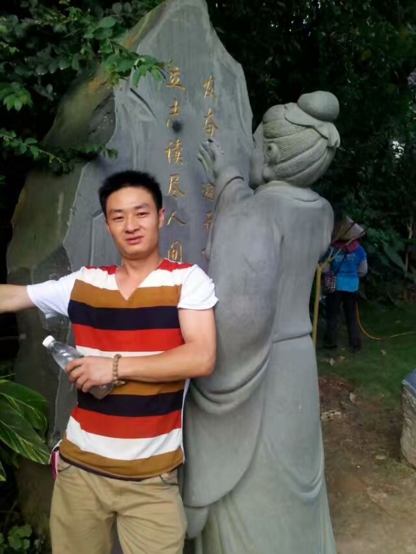 相依相伴的第一张照片--周口相亲服务中心