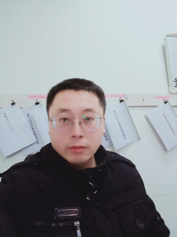 一头猪的第一张照片--周口相亲服务中心