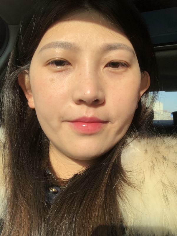 轻闭双眼的第一张照片--周口相亲服务中心