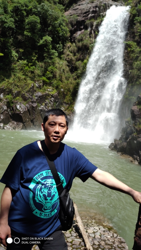 石头的第一张照片--周口相亲服务中心