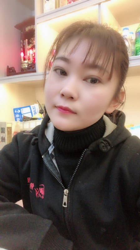 泡沫的第一张照片--周口相亲服务中心