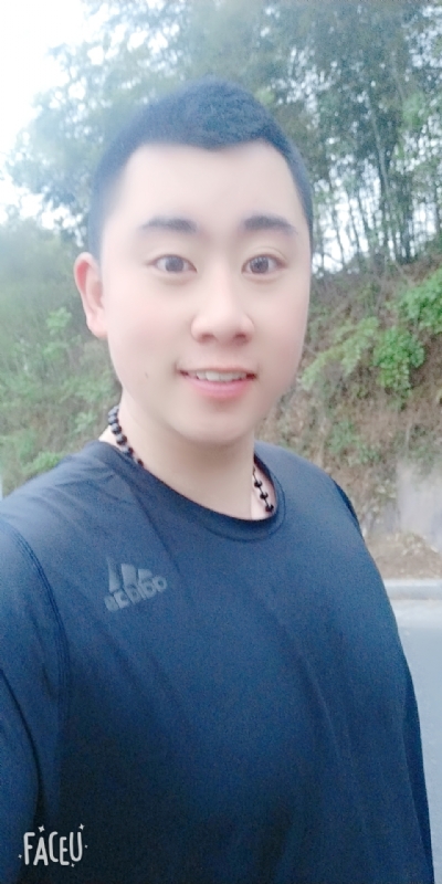 帅小伙的第一张照片--周口相亲服务中心