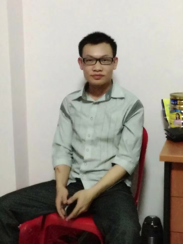 坚强不屈的第一张照片--周口相亲服务中心