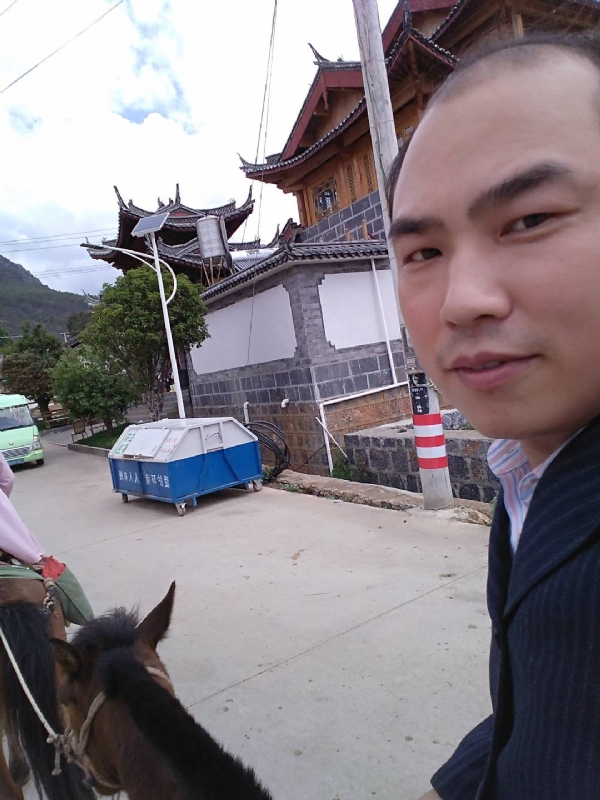 当代军人的第一张照片--周口相亲服务中心