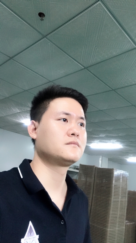 伟的第一张照片--周口相亲服务中心