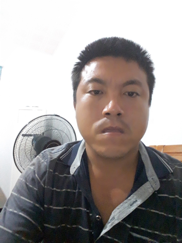 孤独的人的第一张照片--周口相亲服务中心