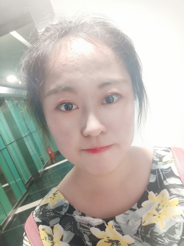 小花伞的第一张照片--周口相亲服务中心