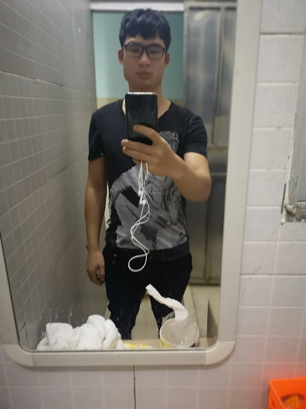 右手的执着的第一张照片--周口相亲服务中心