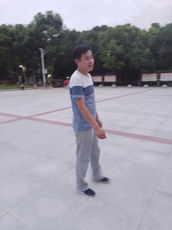 一笑的第一张照片--周口相亲服务中心