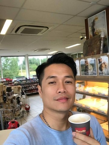 短歌的第一张照片--周口相亲服务中心