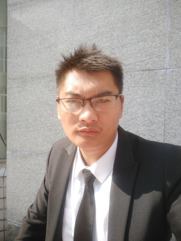 孤独的人的第一张照片--周口相亲服务中心