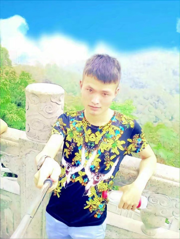 孤独王者元首的第一张照片--周口相亲服务中心