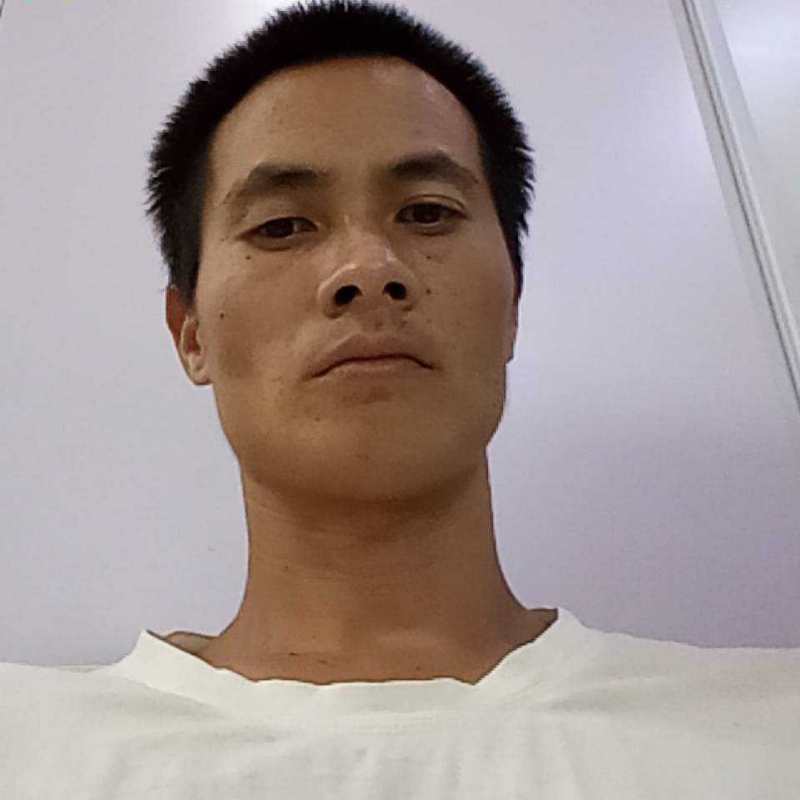 孤独的第一张照片--周口相亲服务中心