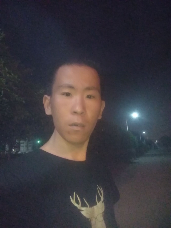 俞凯斌的第一张照片--周口相亲服务中心