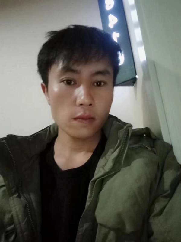 槑头槑脑的第一张照片--周口相亲服务中心