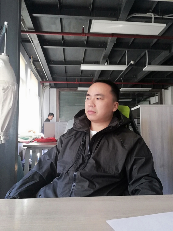 左眼皮跳跳的第一张照片--周口相亲服务中心