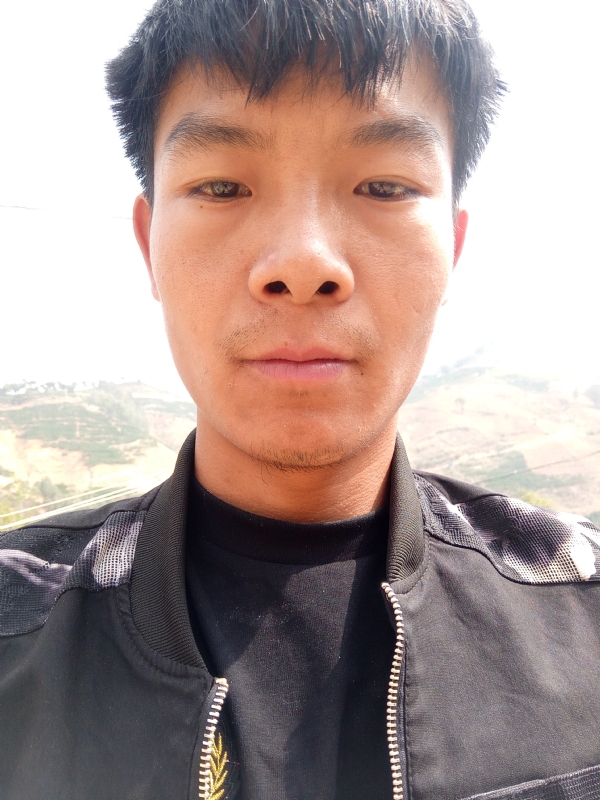 唐伟的第一张照片--周口相亲服务中心