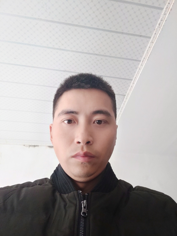 远望星空的第一张照片--周口相亲服务中心