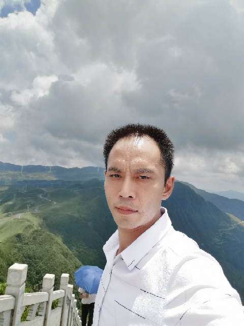 LXZ的第一张照片--周口相亲服务中心