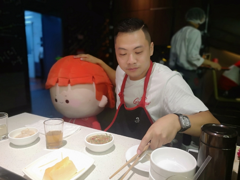 逆行的第一张照片--周口相亲服务中心