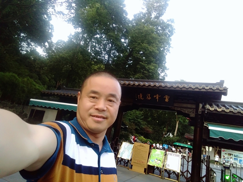 夏雨晨紫的第一张照片--周口相亲服务中心