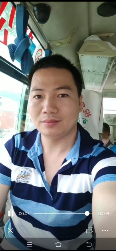 恋人未满的第一张照片--周口相亲服务中心