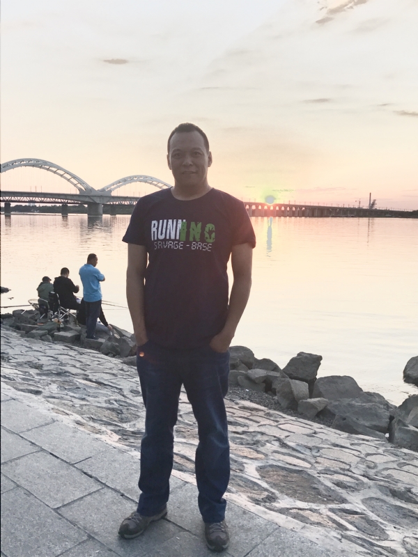 海天一色的第一张照片--周口相亲服务中心