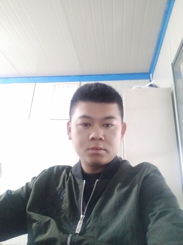 少校的第一张照片--周口相亲服务中心