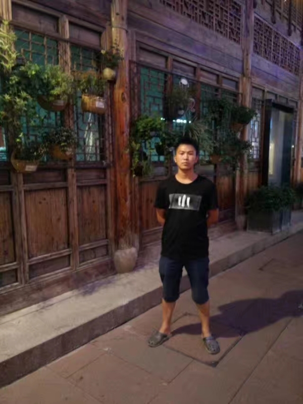 回忆的第一张照片--周口相亲服务中心