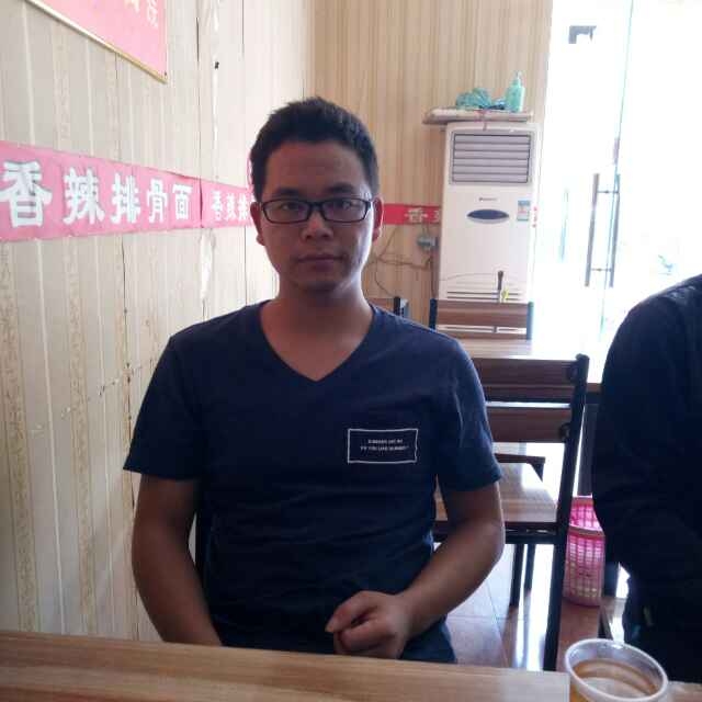 会哭的星星的第二张照片--周口相亲服务中心