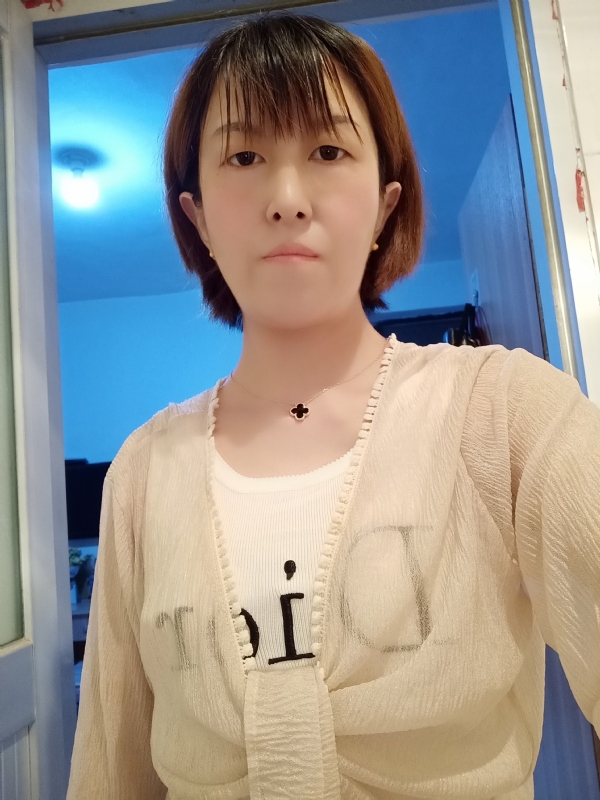 芬儿的第一张照片--周口相亲服务中心