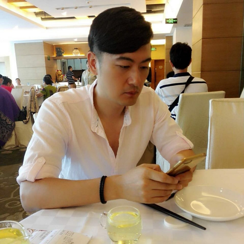 猩猩的第一张照片--周口相亲服务中心