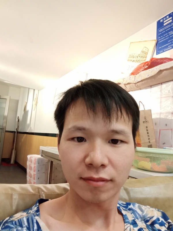 万里无云的第一张照片--周口相亲服务中心