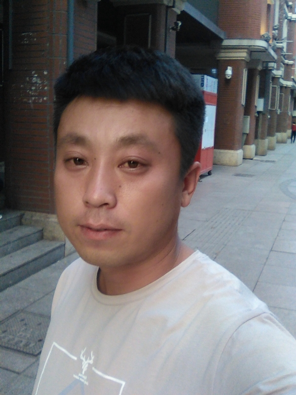 冰冷的心的第一张照片--周口相亲服务中心