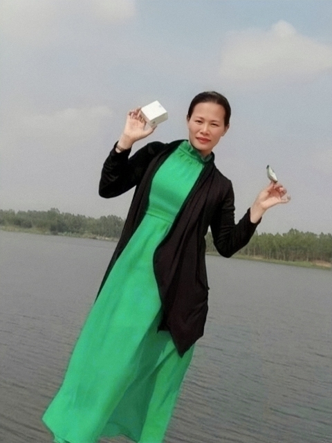 李梅的第三张照片--周口相亲服务中心