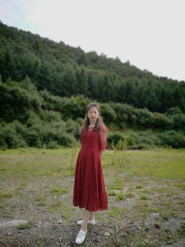 木槿的第五张照片--周口相亲服务中心