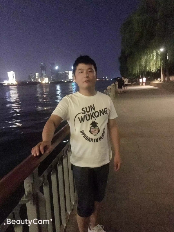 古月的第一张照片--周口相亲服务中心