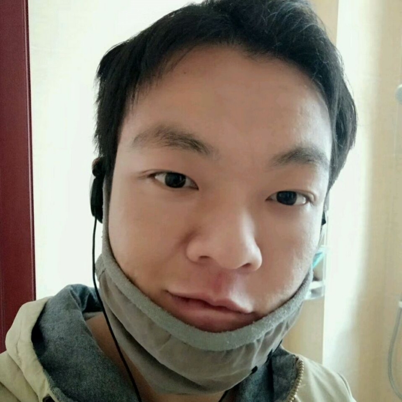 泡沫哭泣的第一张照片--周口相亲服务中心