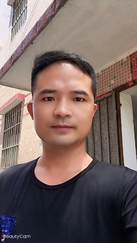 言飞的第二张照片--周口相亲服务中心