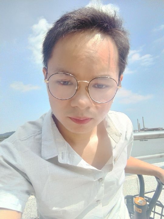 楠呐的第三张照片--周口相亲服务中心