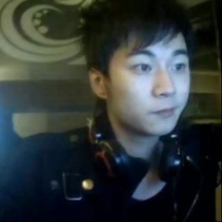 深夜人的第一张照片--周口相亲服务中心