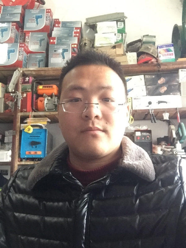 鼎福的第二张照片--周口相亲服务中心