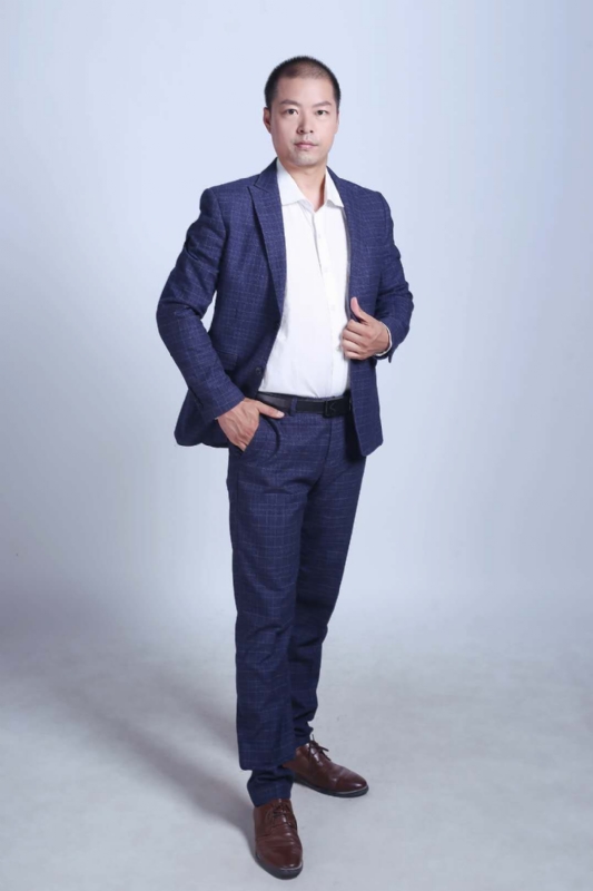 努力的青年的第一张照片--周口相亲服务中心