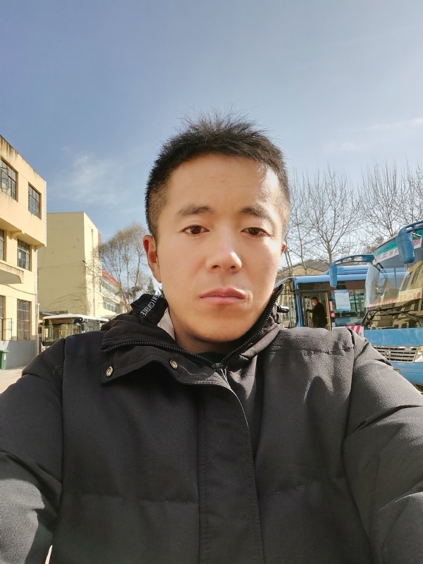 孤独的云的第一张照片--周口相亲服务中心